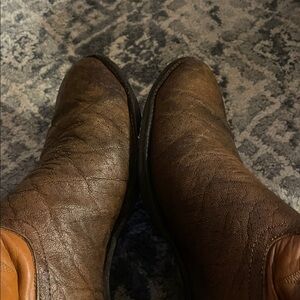 Meet your Posher, Kenny